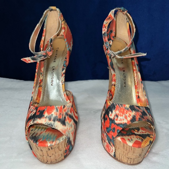 Strap Heels - Picture 3 of 7